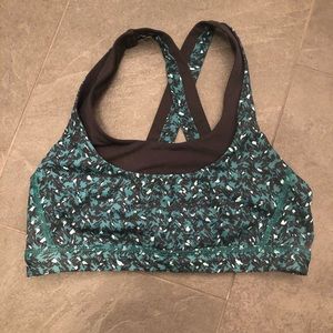 Lululemon sports bra